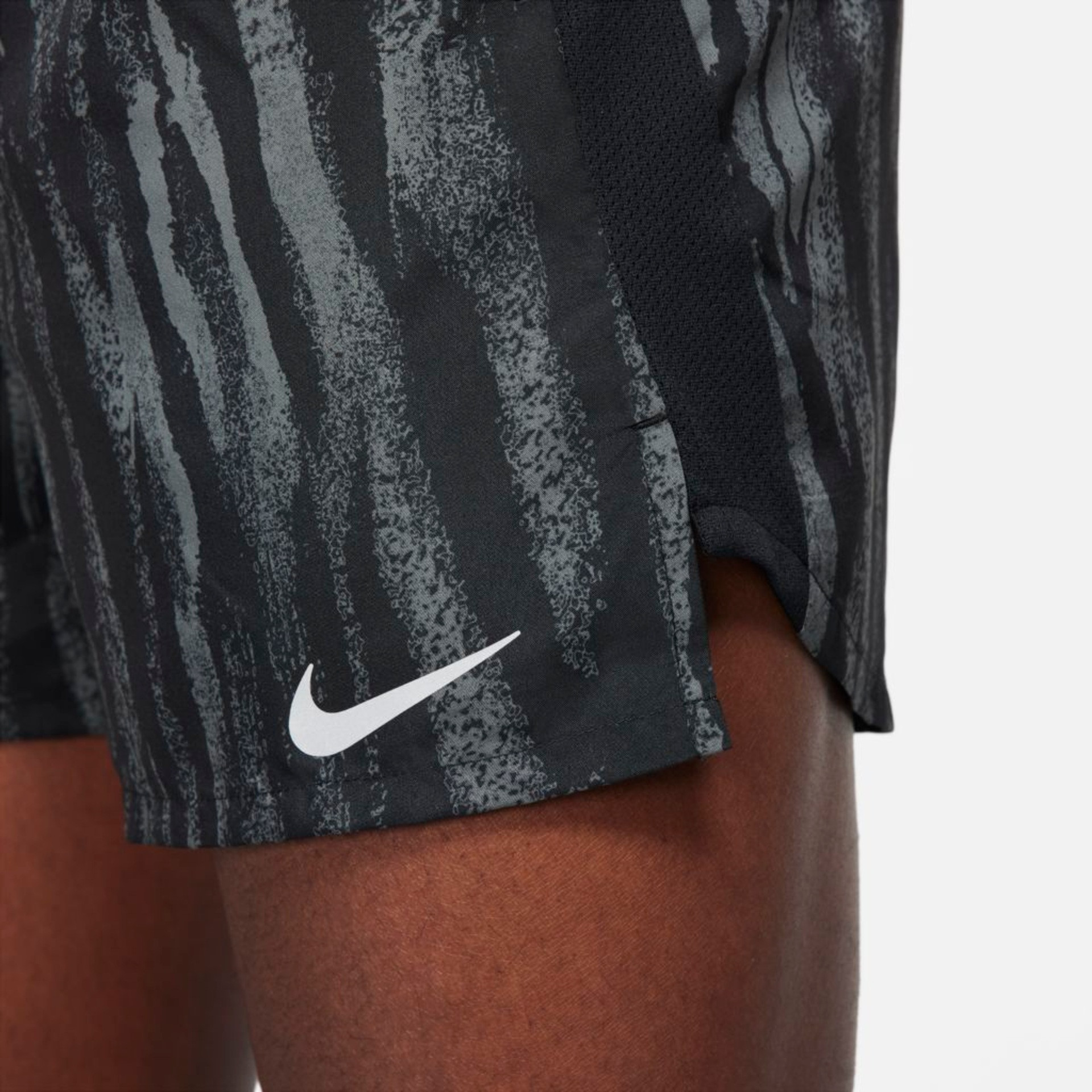 Шорти Nike M NK CHLLGR SHORT 5IN BF WR PR DA1157-010