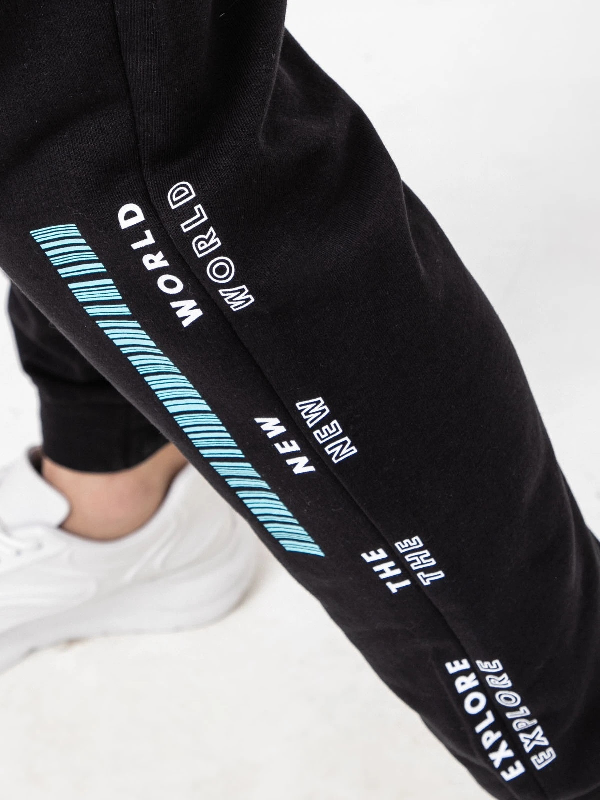 Штани JPSTGORDON JJCLAY SWEAT PANTS IN 12205877-Black Jack&Jones M Чорний 12205877-Black