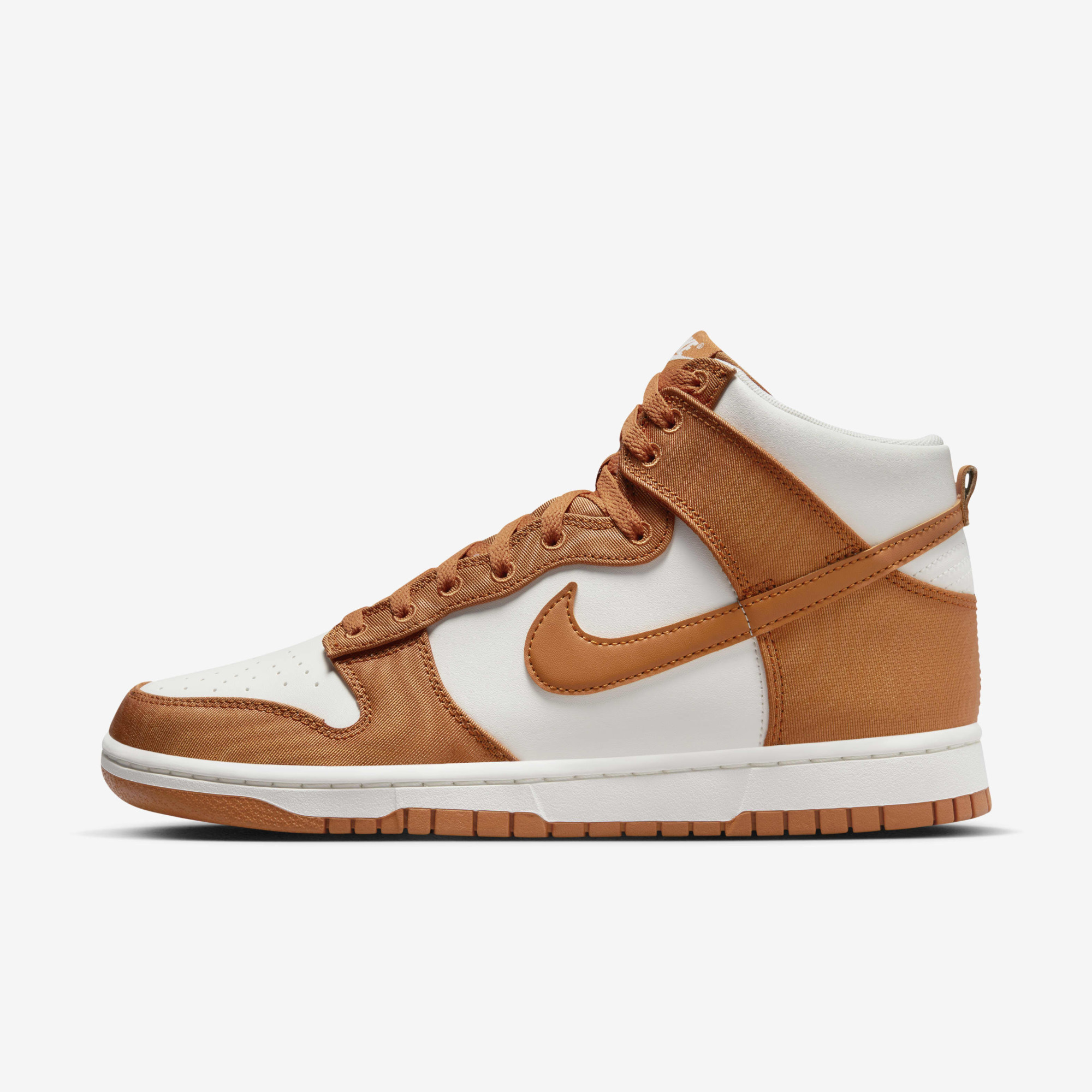 Кросівки чоловічі Nike Sportswear Dunk High Retro Se White/Orange DV7223-800