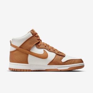 Кросівки чоловічі Nike Sportswear Dunk High Retro Se White/Orange DV7223-800