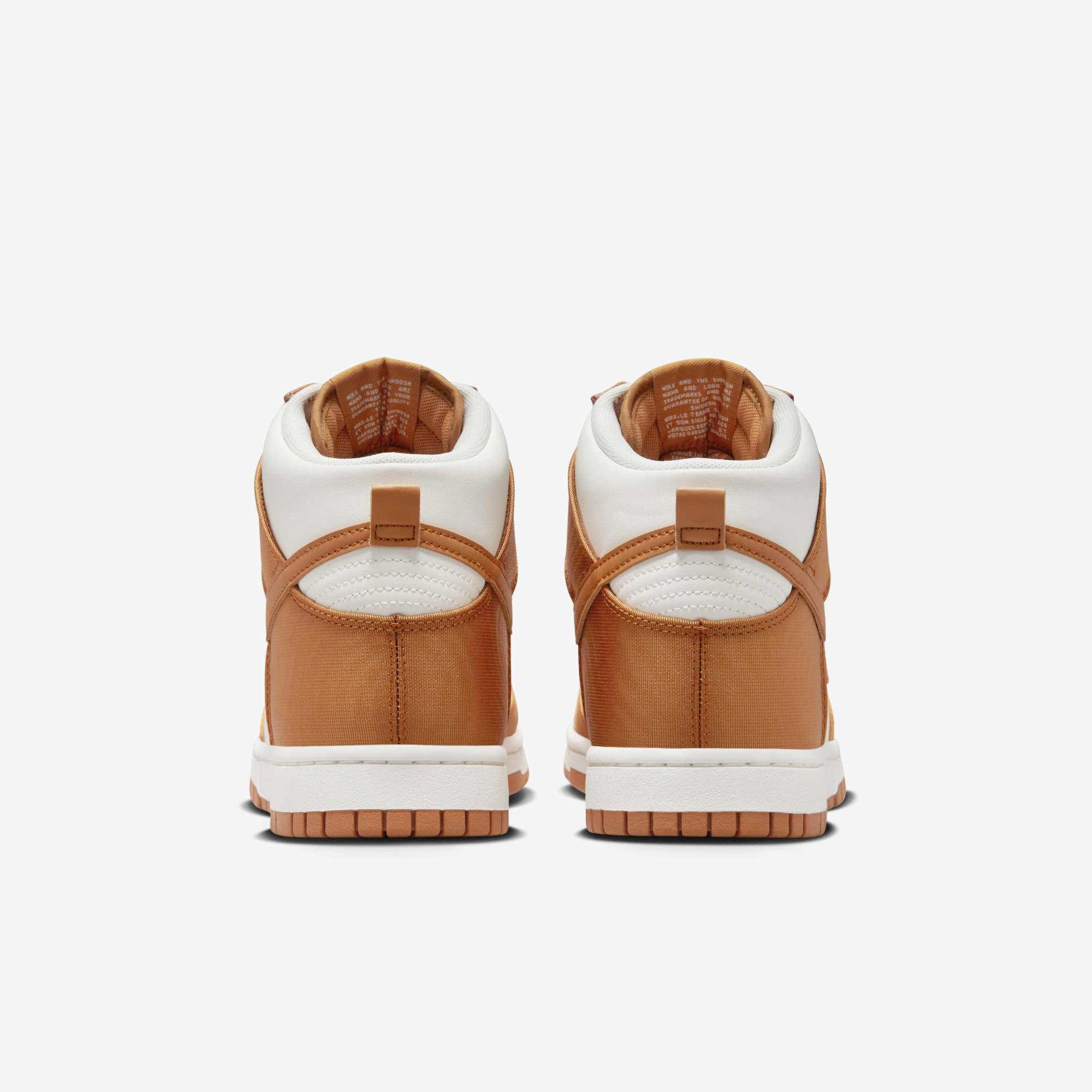 Кросівки чоловічі Nike Sportswear Dunk High Retro Se White/Orange DV7223-800