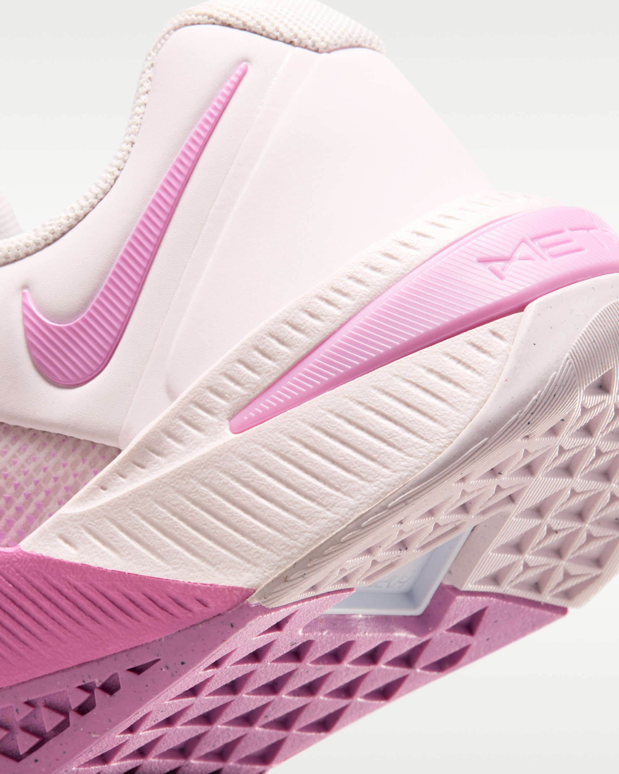 Кросівки Nike W METCON 10 HQ2620-610