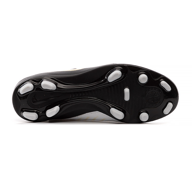 Бутси Nike JR PHANTOM GX II CLUB FG/MG FJ2600-100