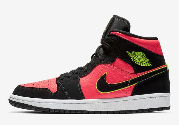 Кросівки W Jordan 1 Mid Hot Punch BQ6472-006