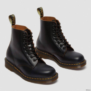 Чоботи унісекс Dr. Martens Vegan 1460 12308001