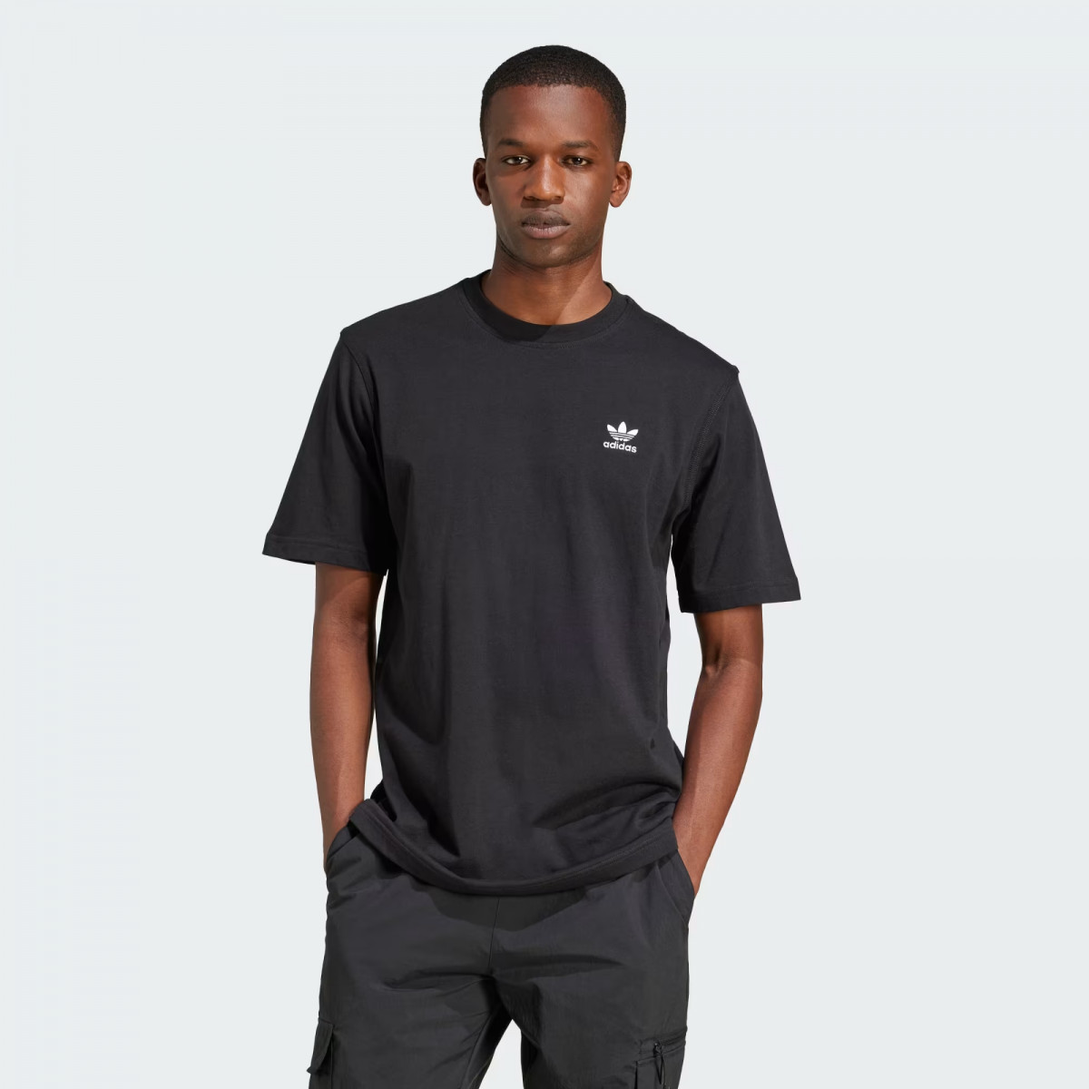 Футболка TREFOIL ESS TEE JI8545 Adidas 2XL Чорний JI8545