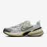 Кросівки чоловічі Nike V2K Run Metallic/Beige HJ4497-100 45 HJ4497-100
