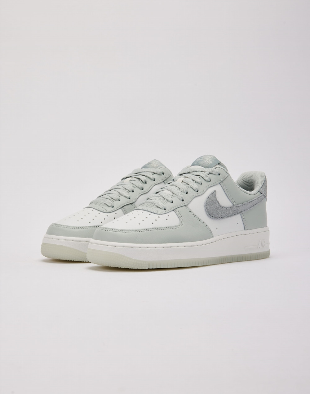 Кросівки чоловічі Nike AIr Force 1 Low 07 Lv  FJ4170-003 40.5 FJ4170-003