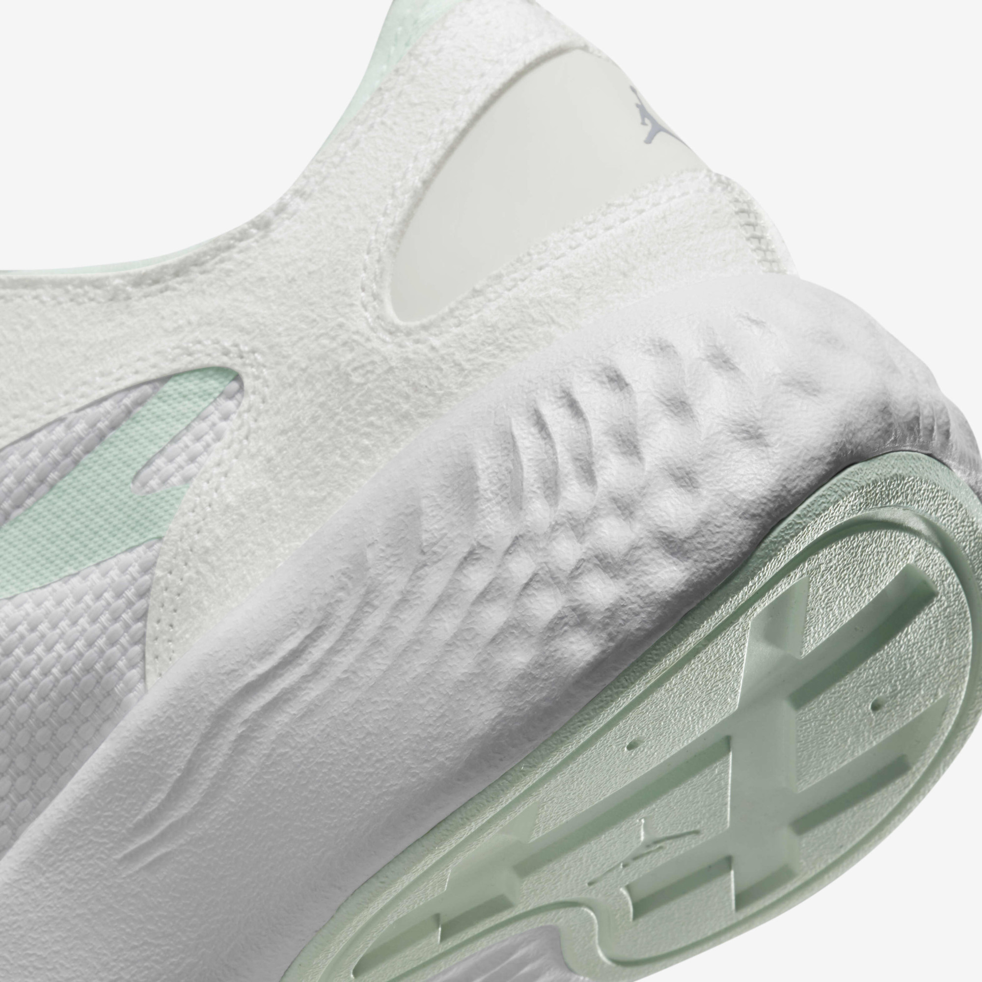 Кросівки Jordan DELTA 3 LOW DN2647-103