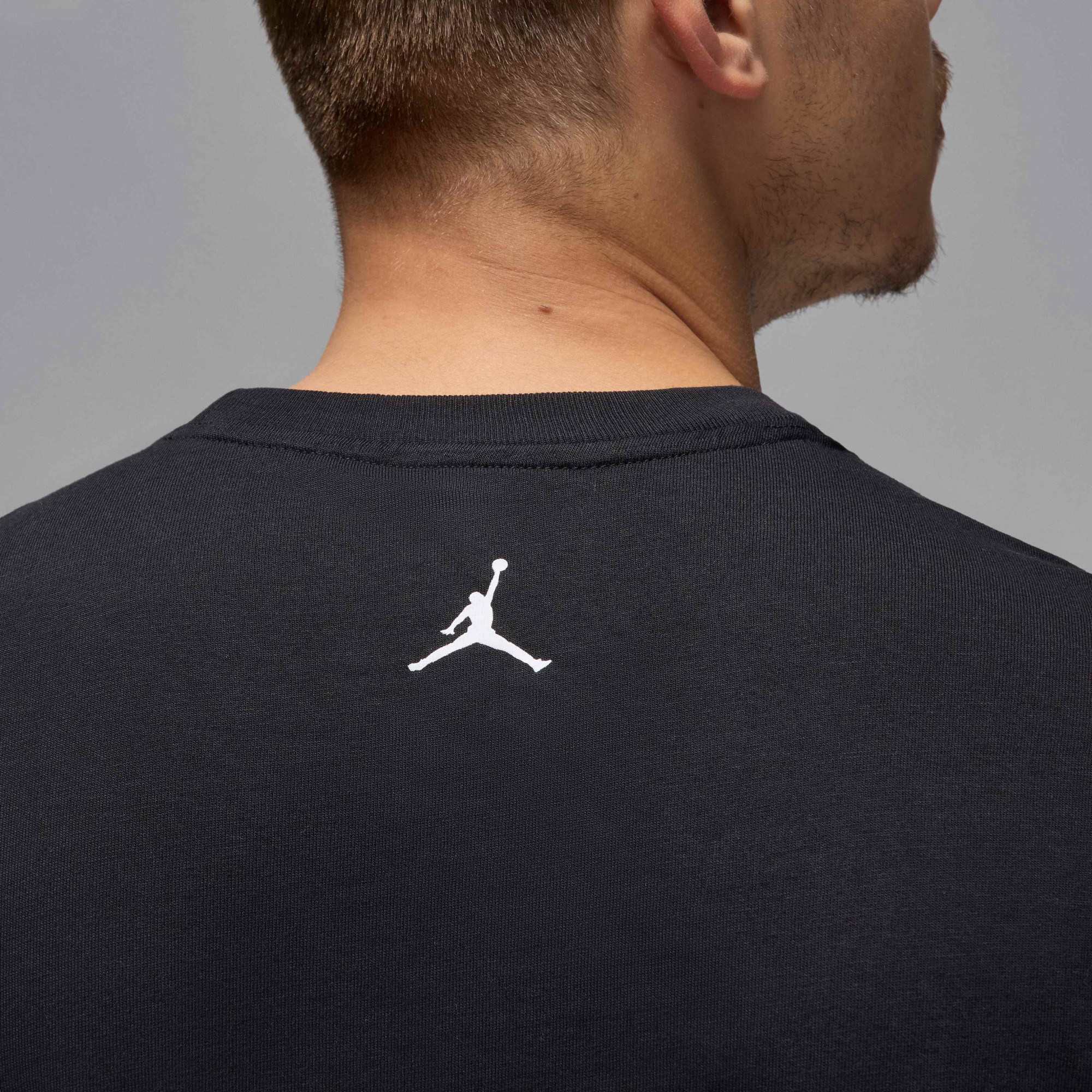 Футболка чоловіча Air Jordan Sport Dri-Fit Graphic T-Shirt Black HQ7984-010