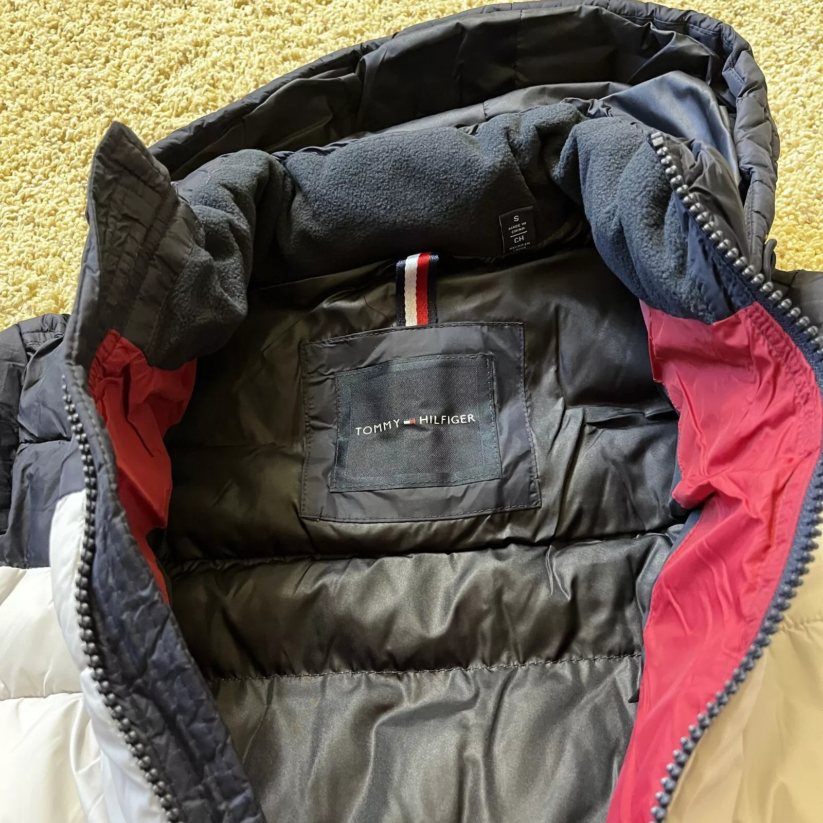 Куртка Tommy Hilfiger Mens Hooded Puffer Jacket 156AN122 ogb