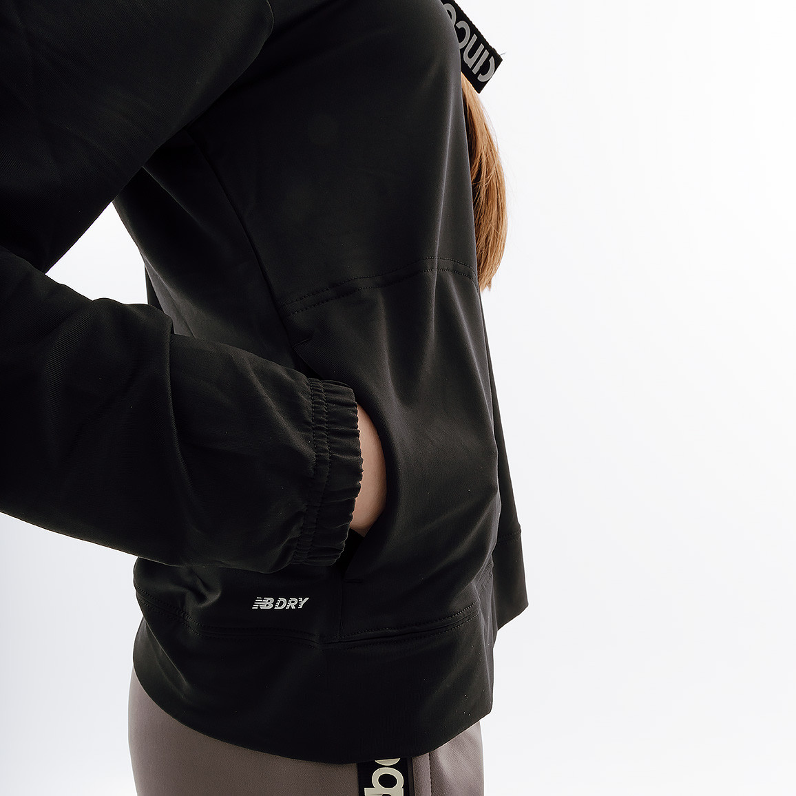 Кофта New Balance Relentless Terry WT31180BK