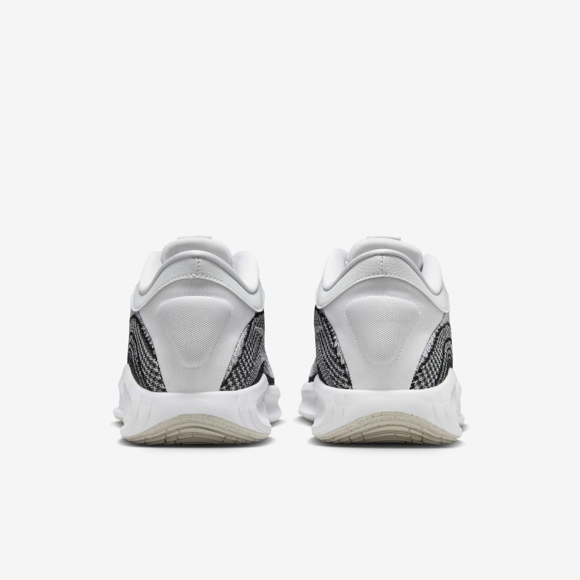 Кросівки Nike G.T. Hustle Academy FJ7791-100