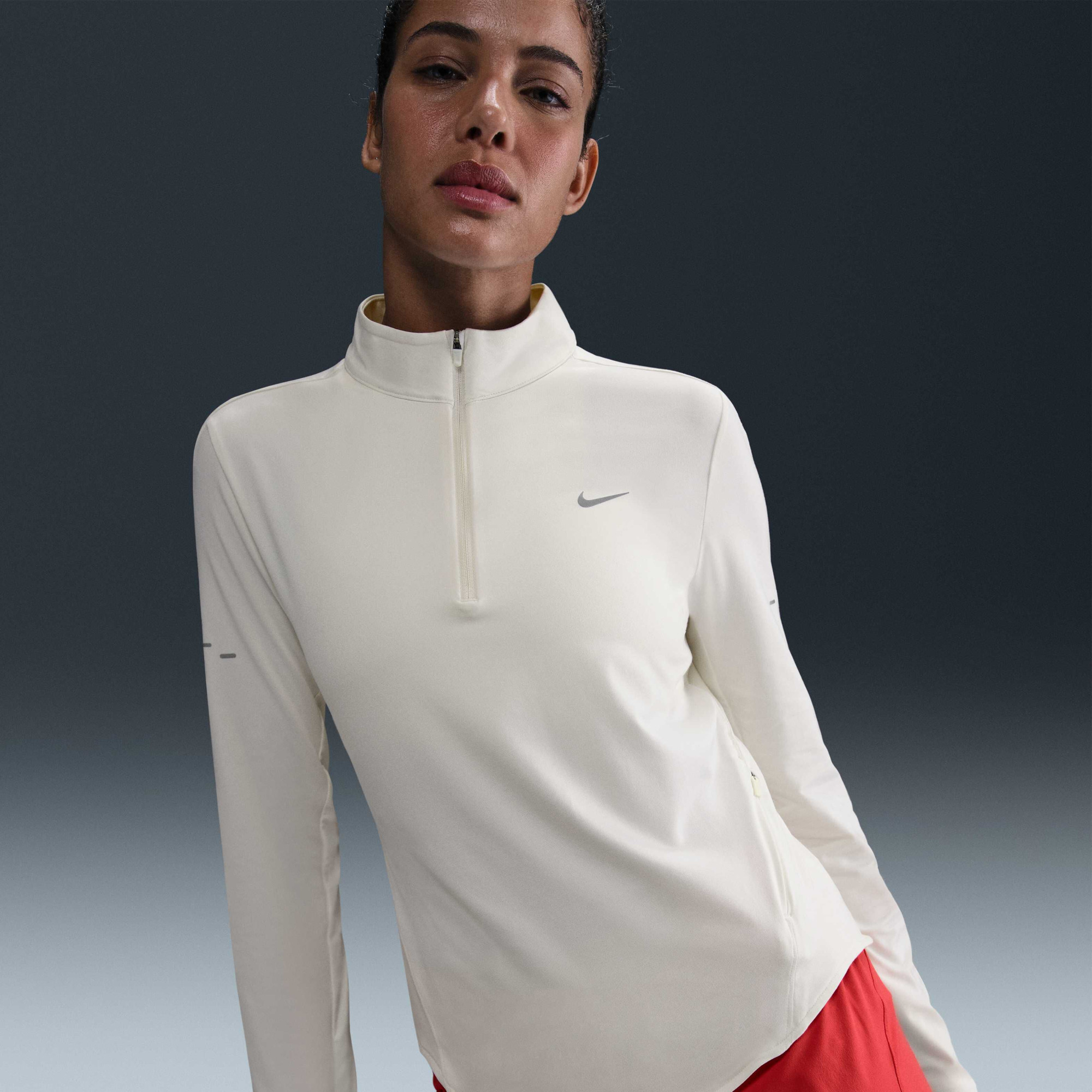 Футболка Nike W SWIFT DF UV HZ TOP HQ0499-133