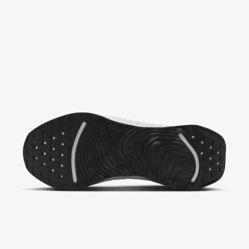 Кросівки Nike Motiva DV1237-002