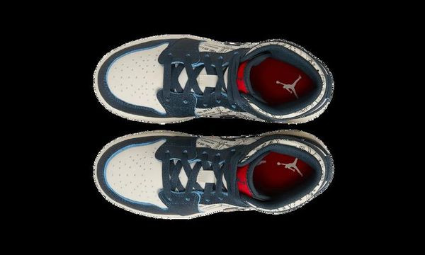 Кросівки Nike Air Jordan 1 Mid SE FN1353-400