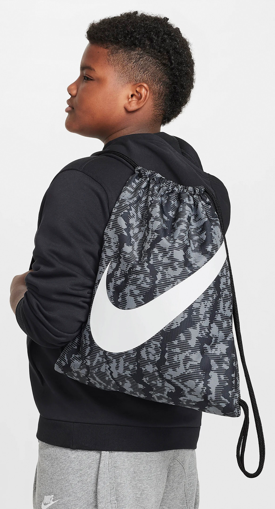 Рюкзак-мішок Nike Y NK DRAWSTRING - CAT AOP FA24 12L чорний, сірий Діт 35х46 см FZ2544-060