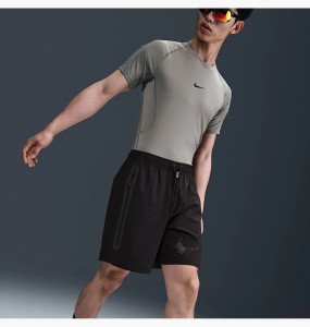 Шорти Nike M TECH GX WOVEN SHORT HJ0679-010