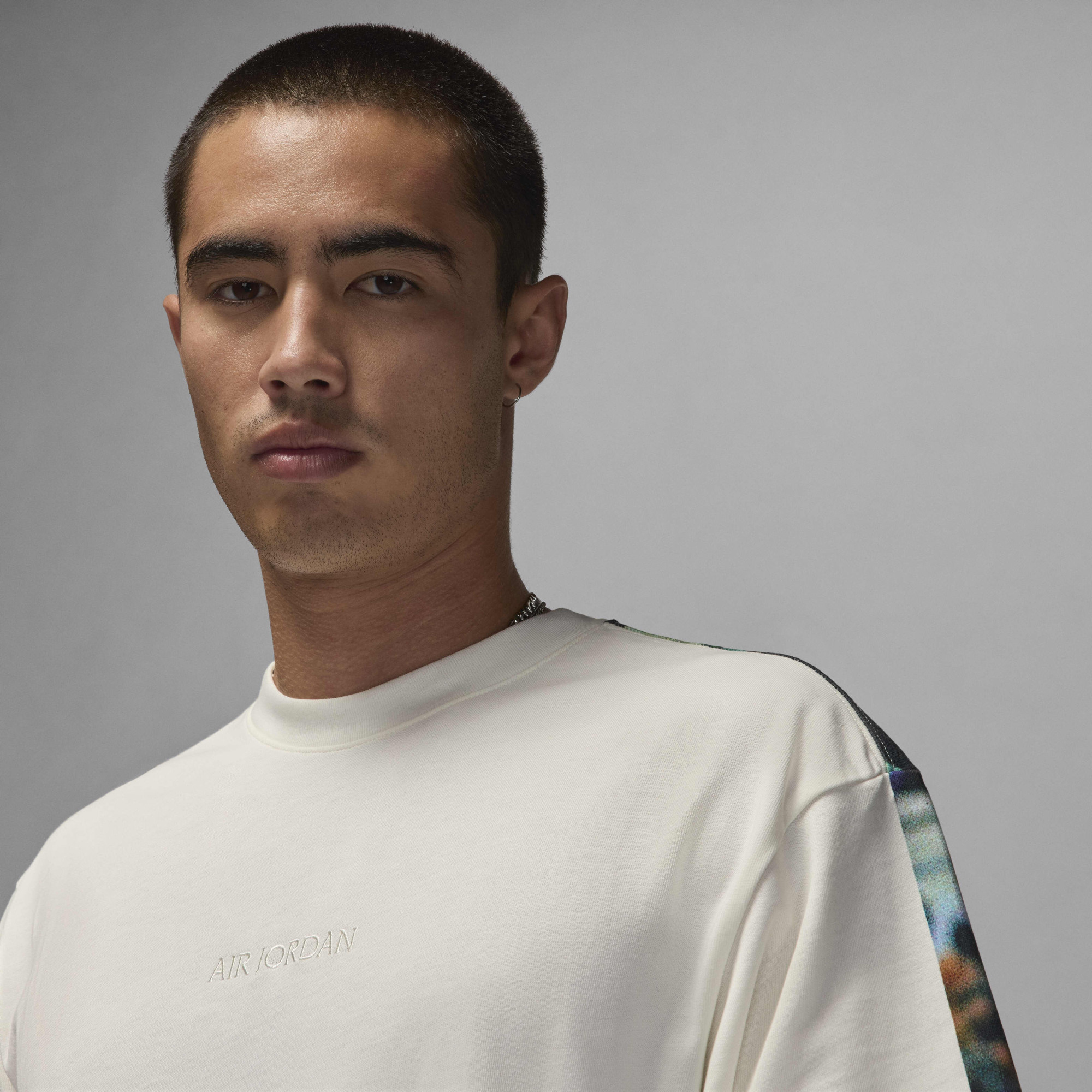 Футболка чоловіча Air Jordan T-Shirt 85 Ss White/Multi FZ1969-133