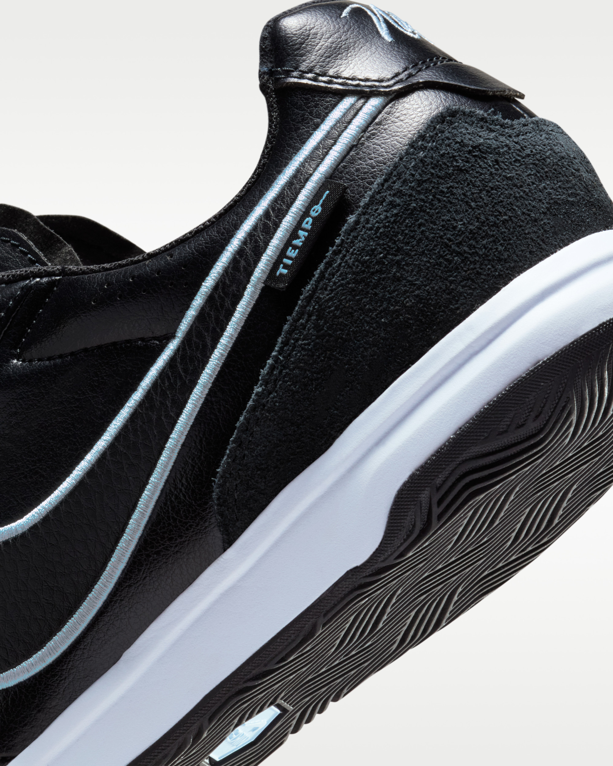 Бутси Nike TIEMPO STREETGATO HQ7017-046