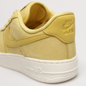 Кросівки Nike Sportswear Air Force 1 07 Prm Yellow DR9503-700
