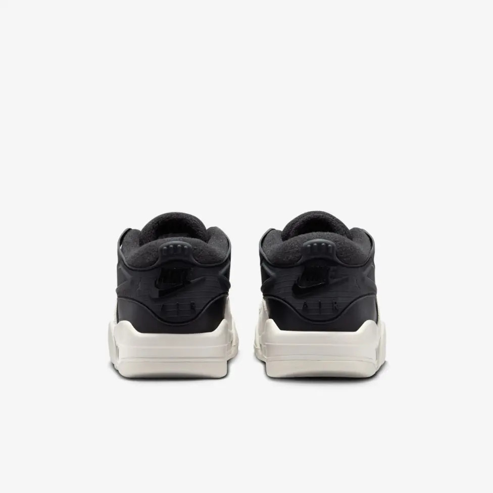 Кросівки Air Jordan 4RM FQ7938-001