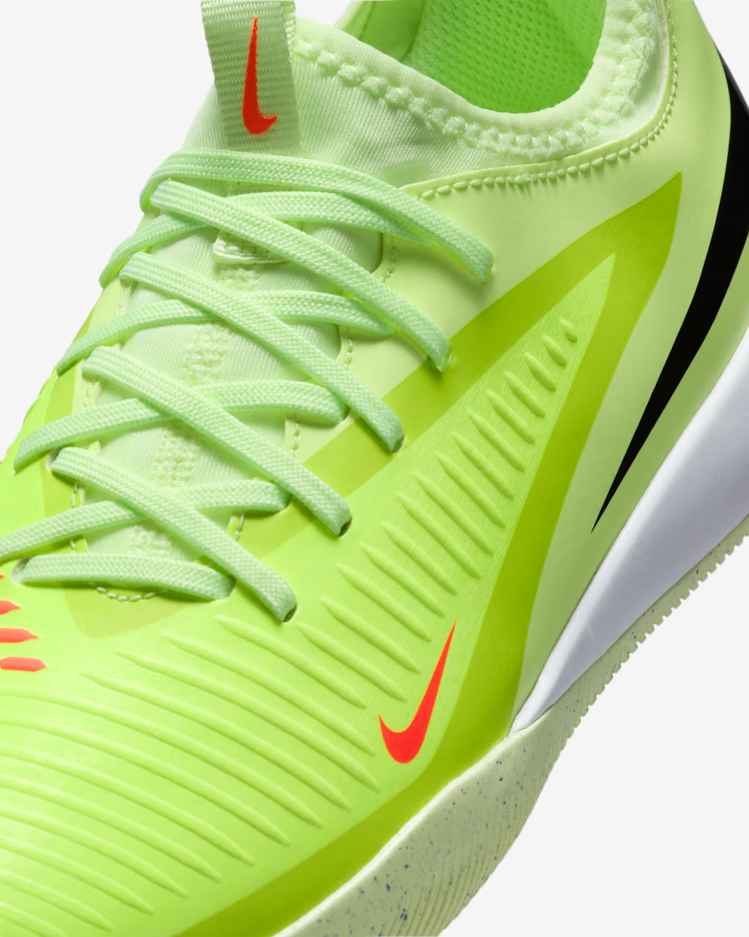 Бутси Nike JR PHANTOM 6 LOW ACAD IC HQ2035-800