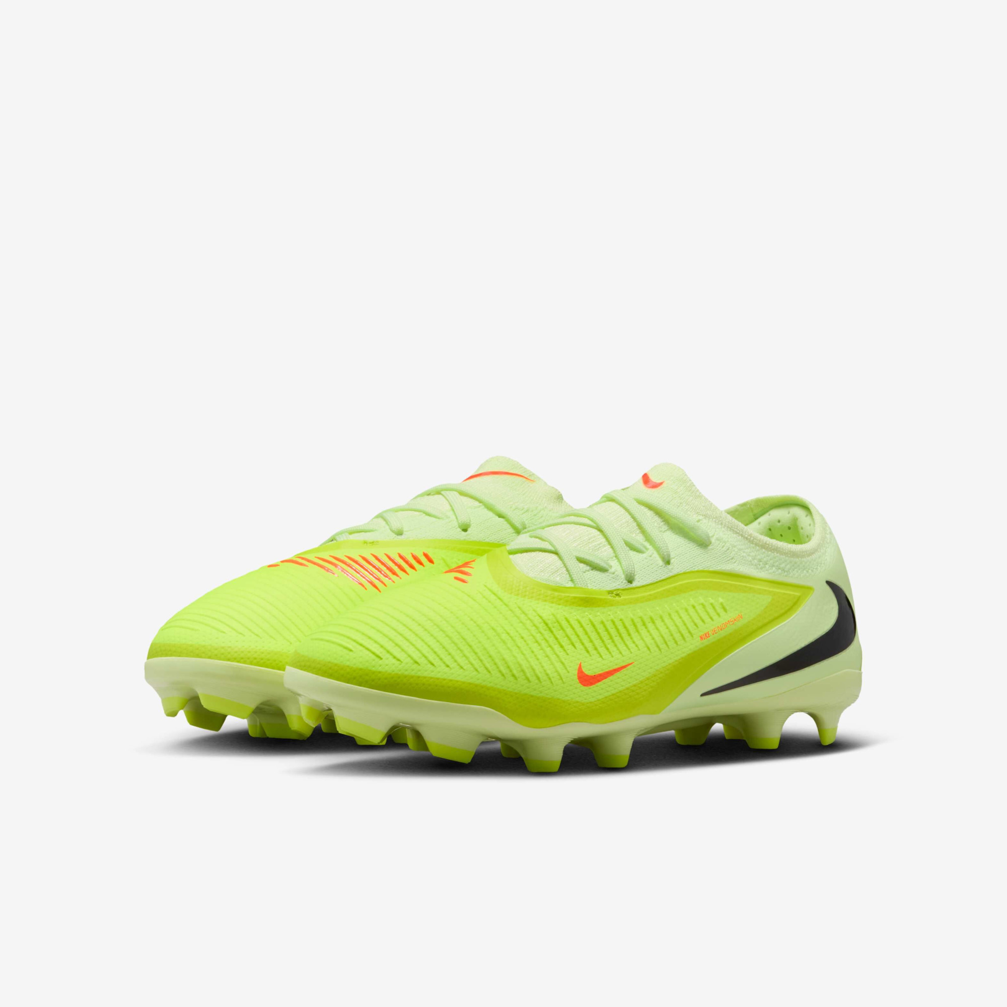 Бутси Nike JR PHANTOM 6 LOW PRO FG/MG HM9204-800