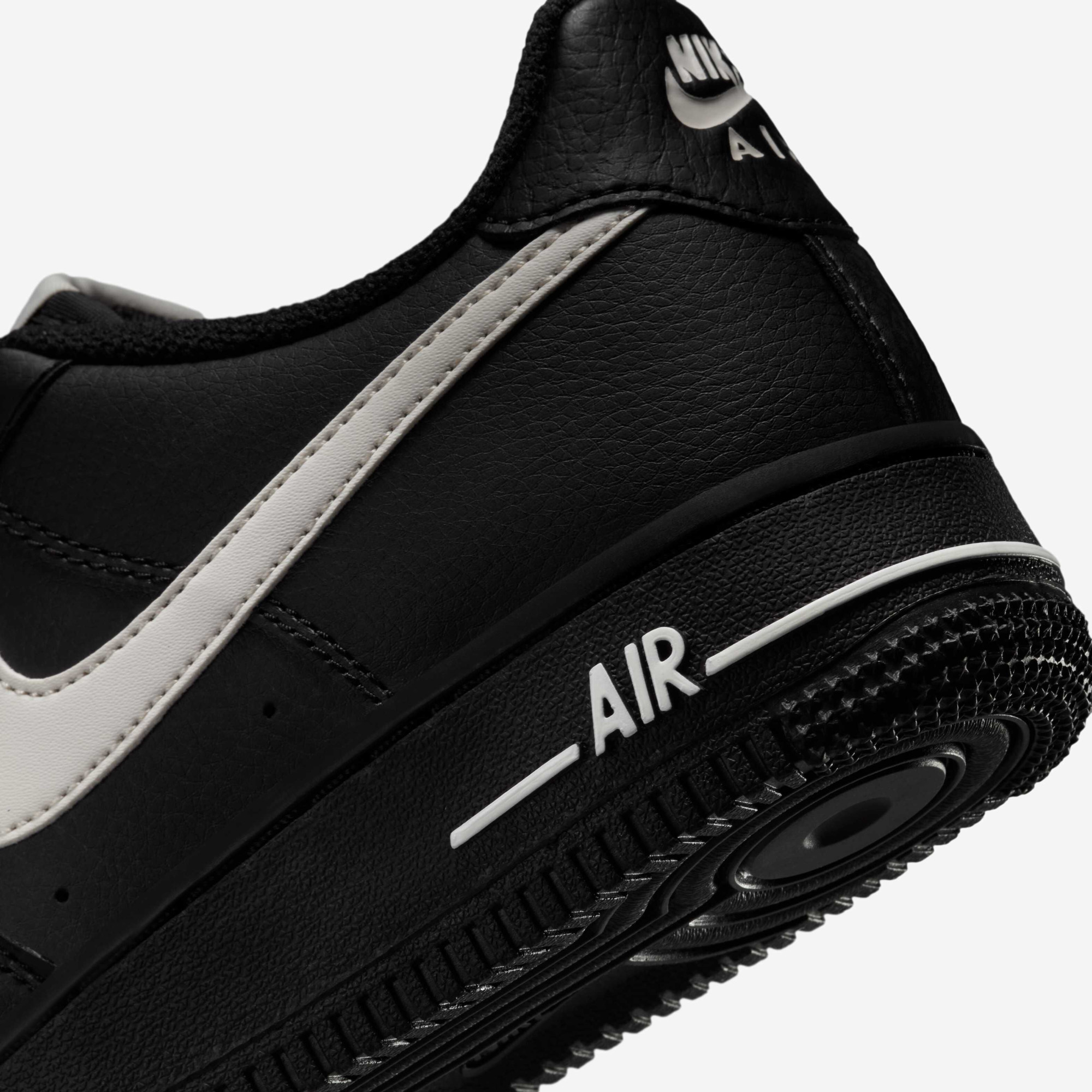 Кросівки Nike AIR FORCE 1 GS HV6359-001