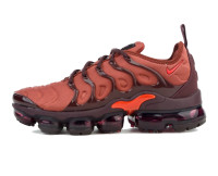 Кросівки NIKE W AIR VAPORMAX PLUS AO4550-201