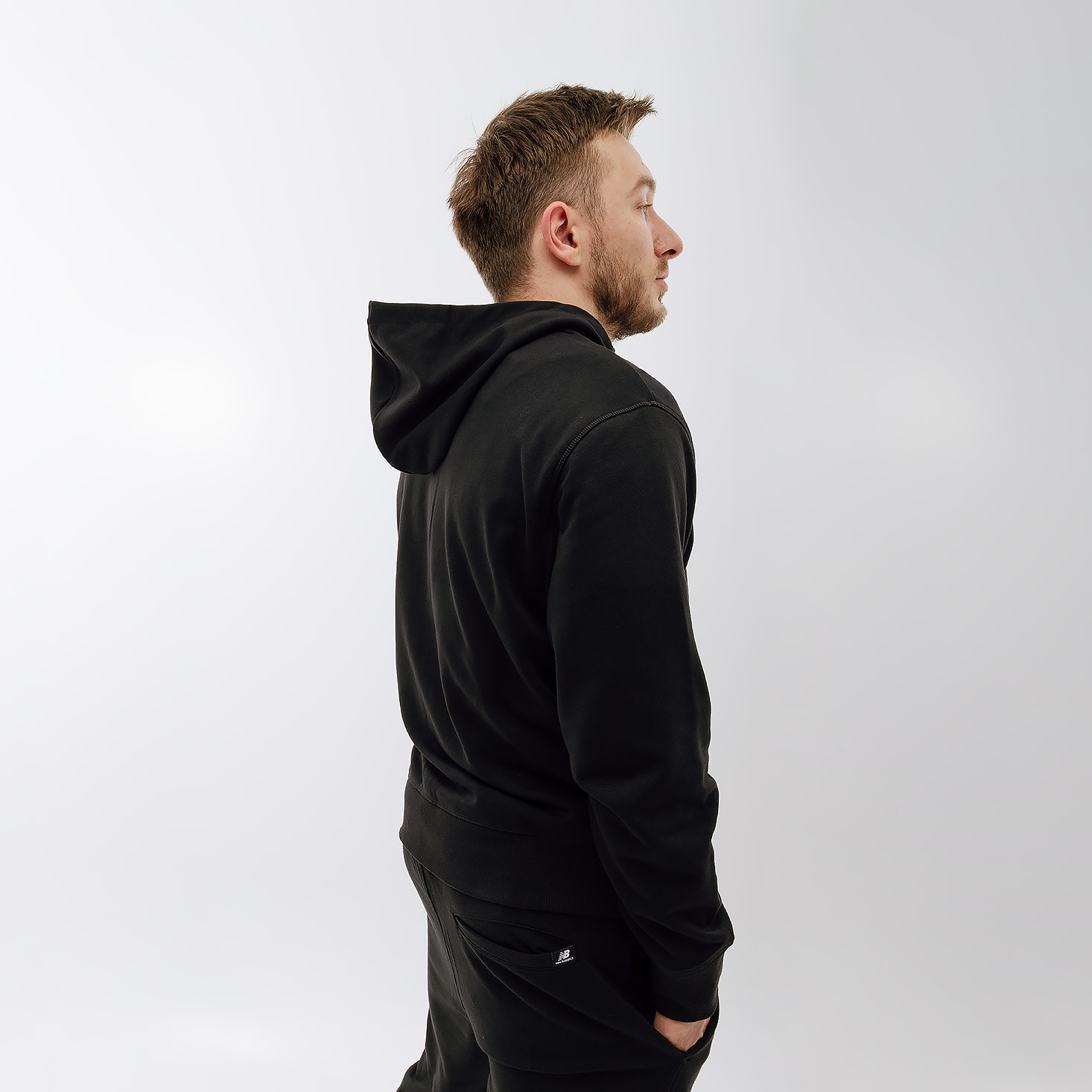 Кофта New Balance Essentials Stacked Logo FZ MJ31536BK