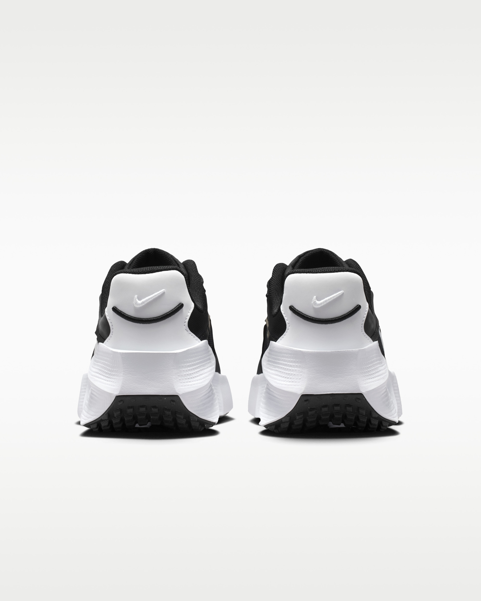 Кросівки Nike WMNS AURA EDGE HQ7025-002