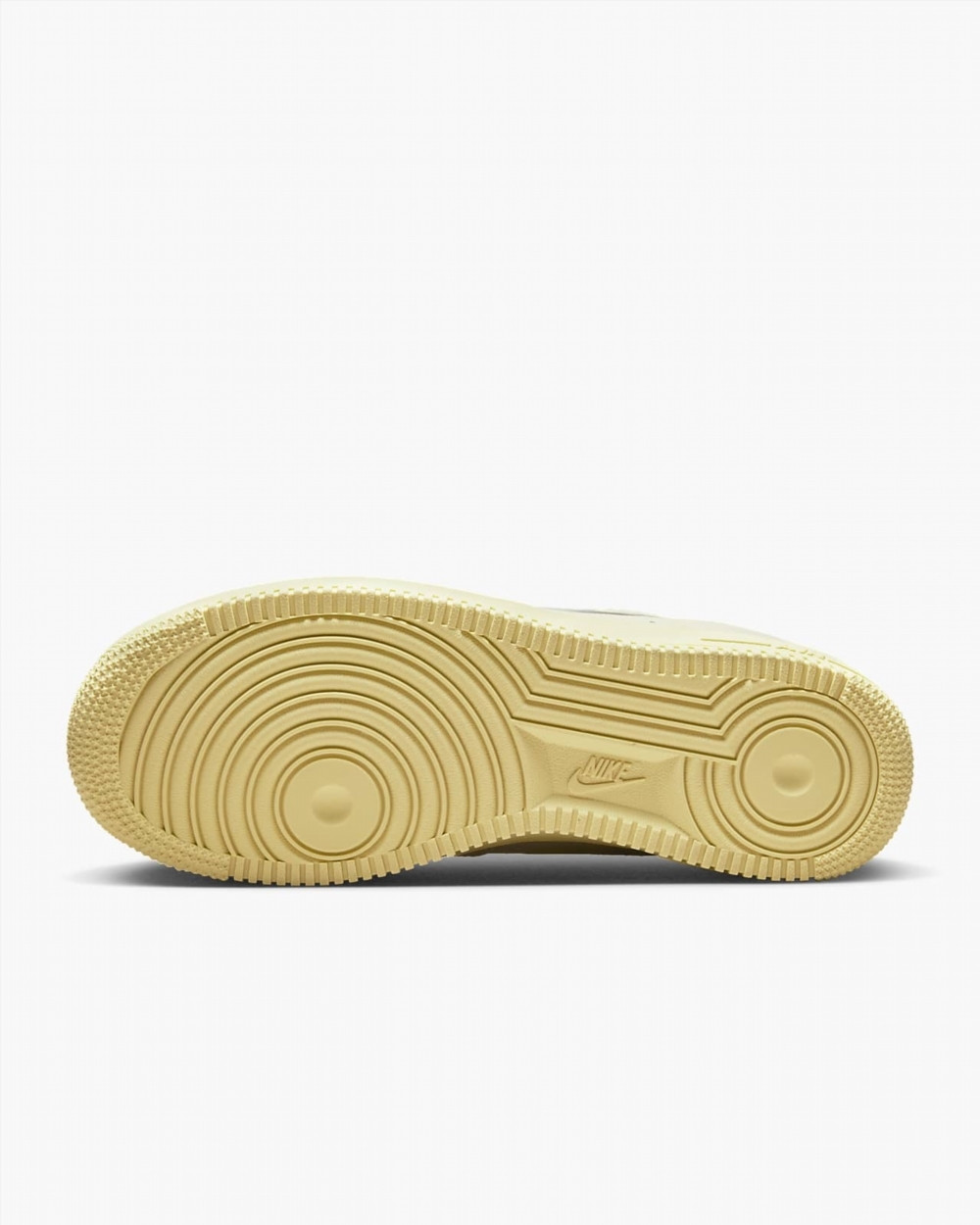 Кросівки Nike Air Force 1 07 Lx DO9456-100