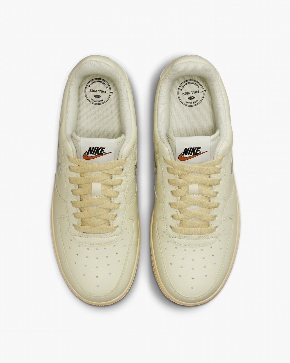 Кросівки Nike Air Force 1 07 Lx DO9456-100