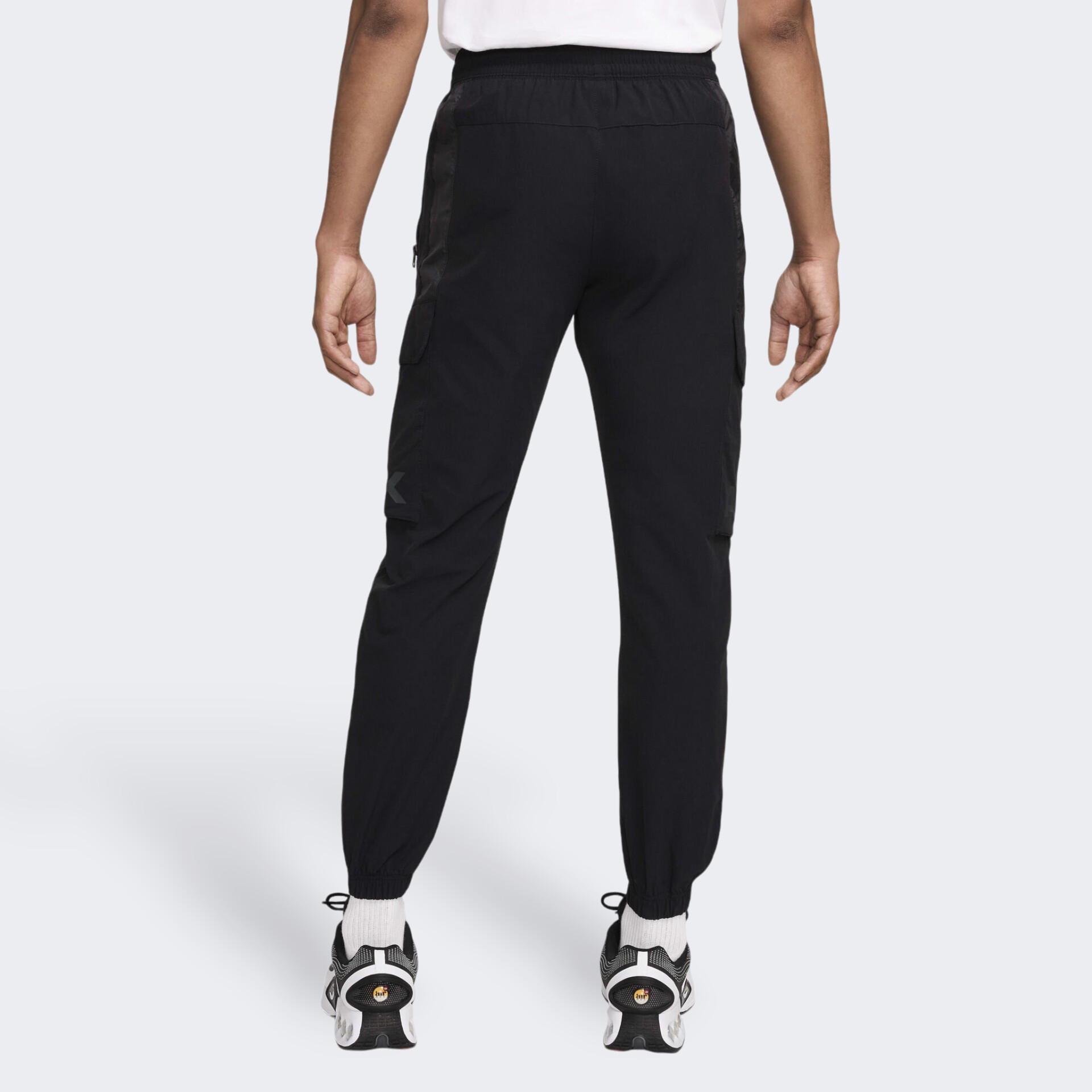 Штани Nike Air Max Woven Pants Black HF6601-010
