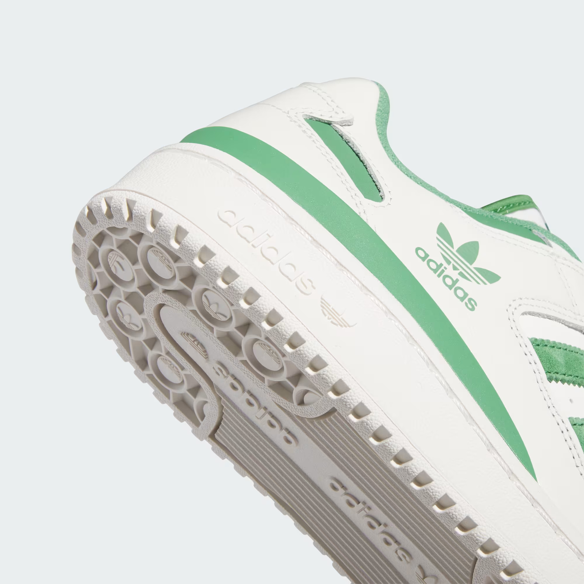 Кросівки чоловічі Adidas Forum Low Cl Shoes White IG3778 IG3778