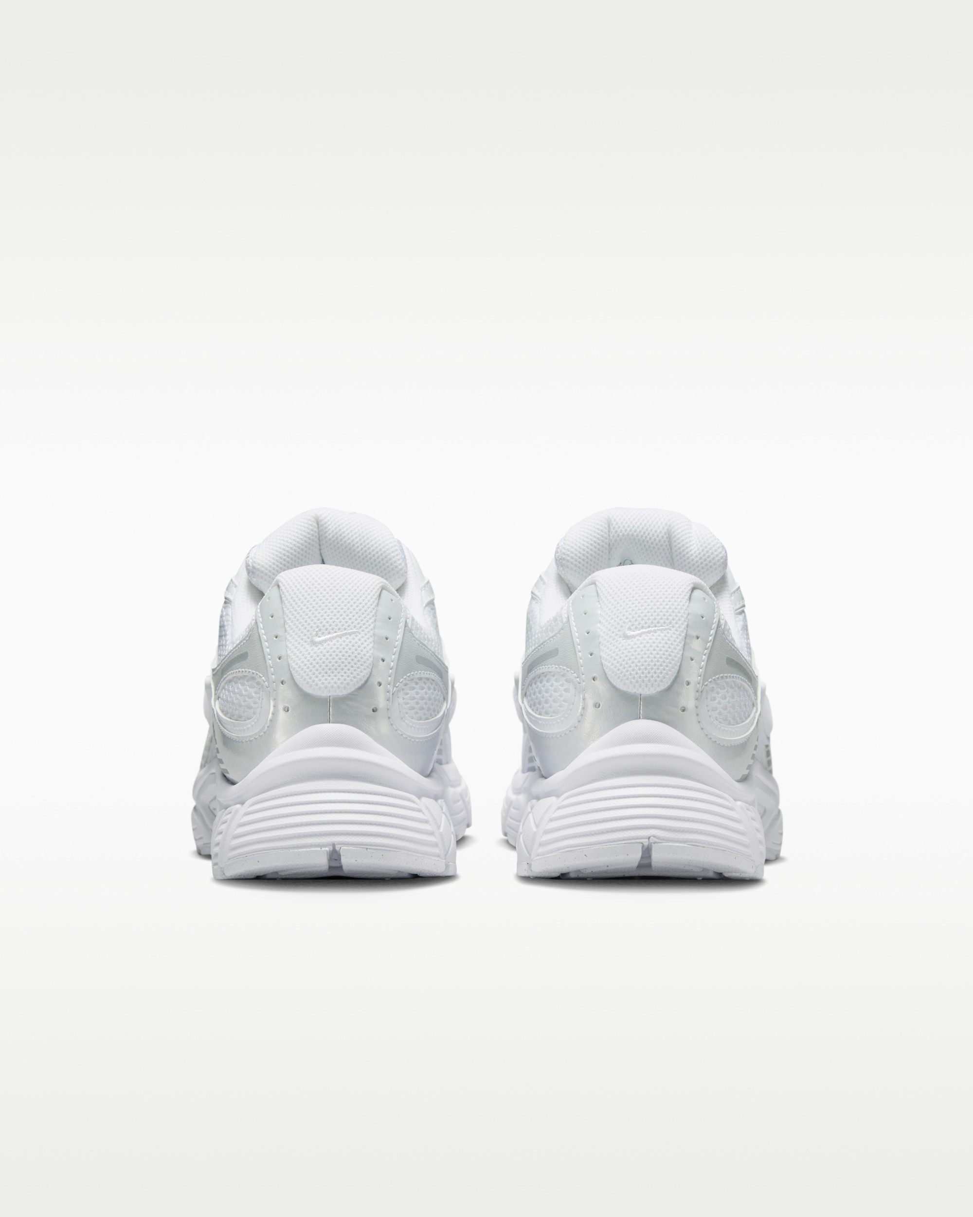 Кросівки Nike V5 RNR HJ5228-101