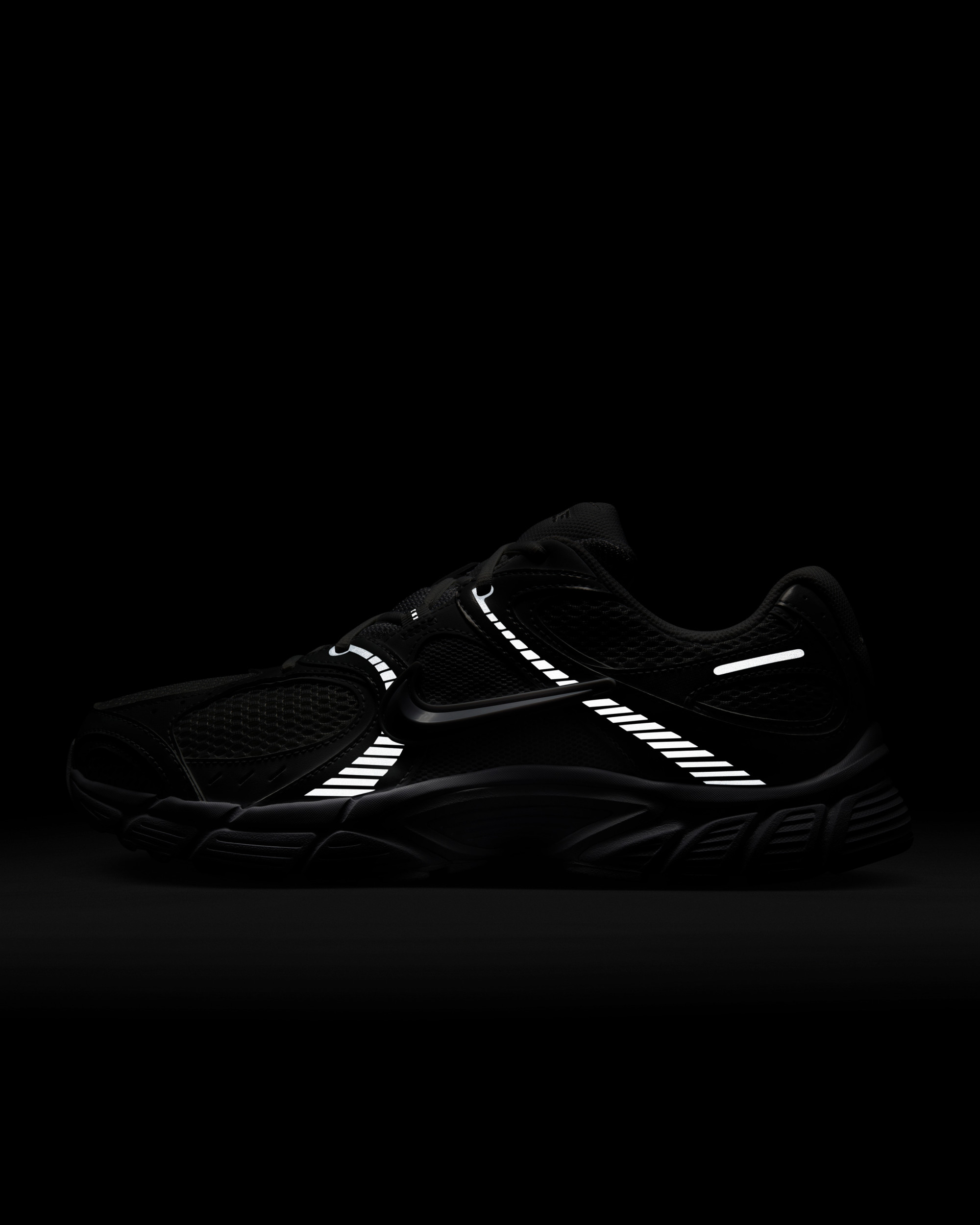 Кросівки Nike V5 RNR HJ5228-101