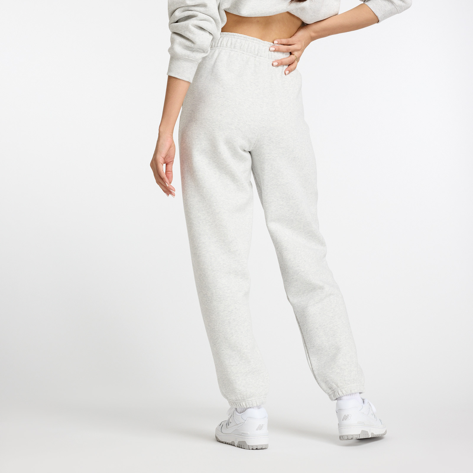 Штани спортивні New Balance ESSENTIALS FLEECE WP41502AHH