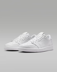 Кросівки Jordan AIR 1 RETRO LOW NS 872782-100
