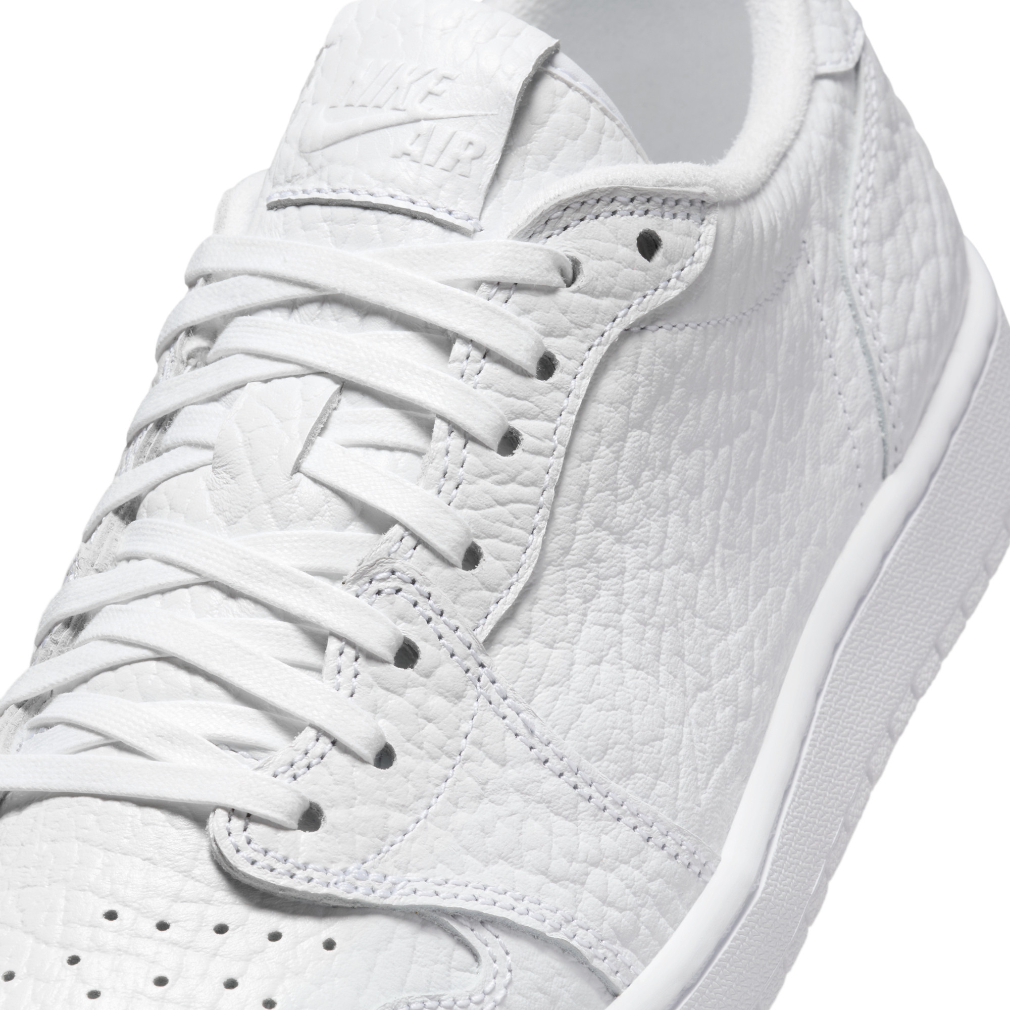 Кросівки Jordan AIR 1 RETRO LOW NS 872782-100