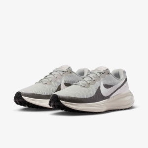 Кросівки Nike REVOLUTION 8 HJ9198-302