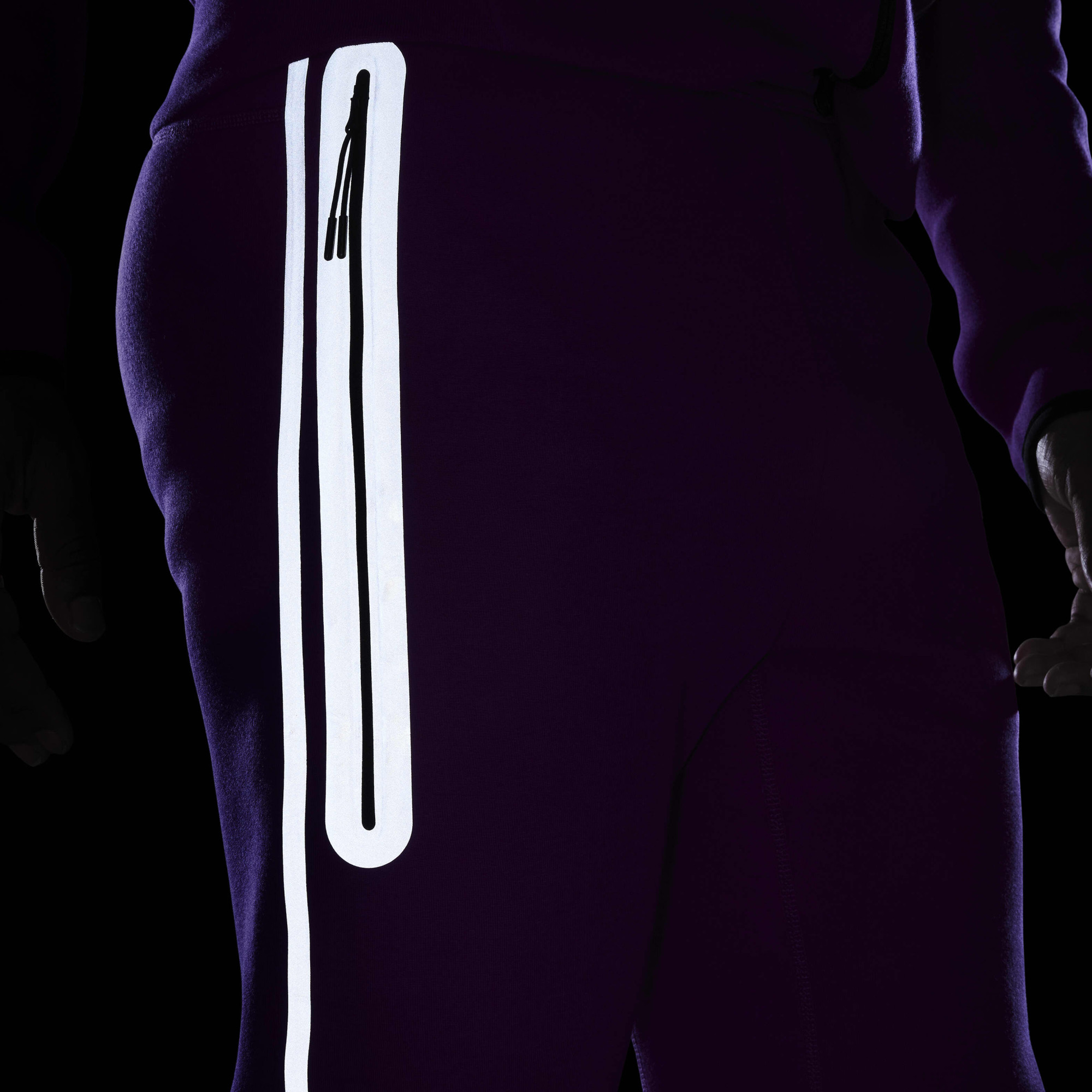 Штани чоловічі Nike Sportswear Tech Fleece Violet FZ0762-505