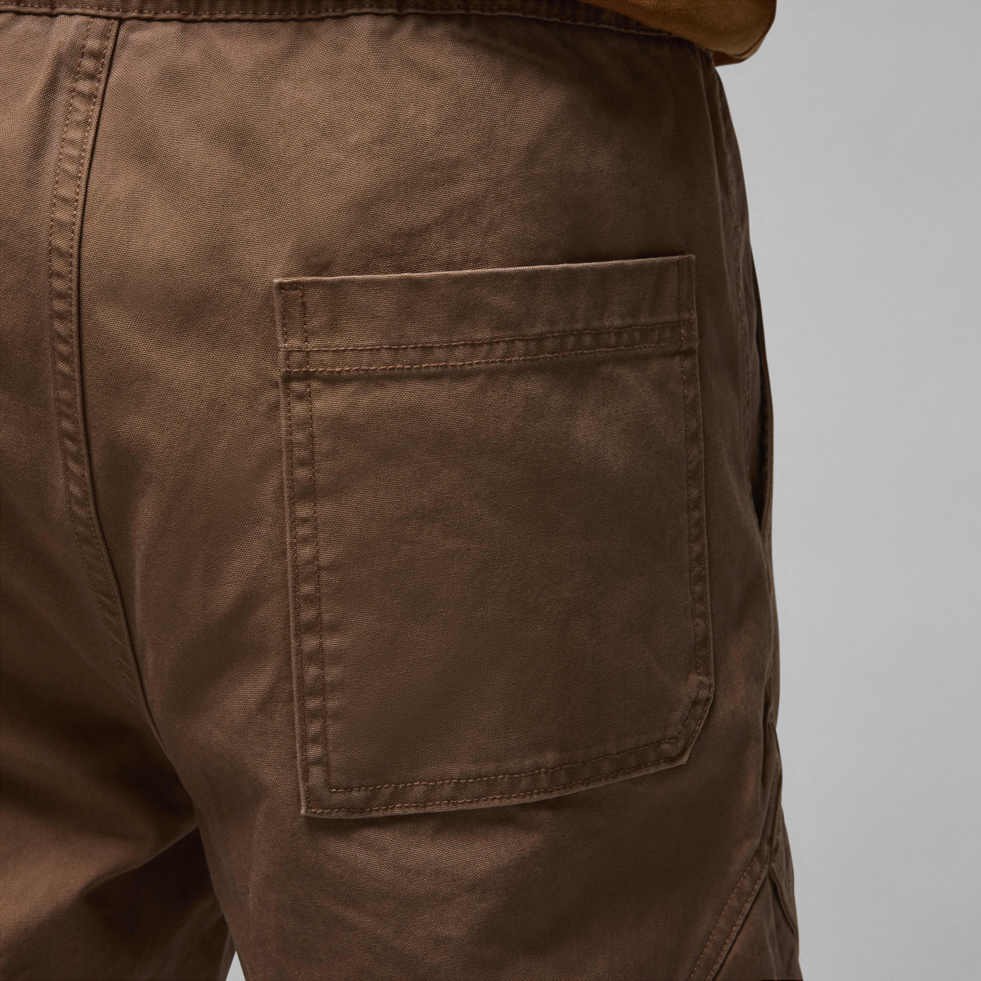 Штани чоловічі Air Jordan Chicago Brown FV7255-223