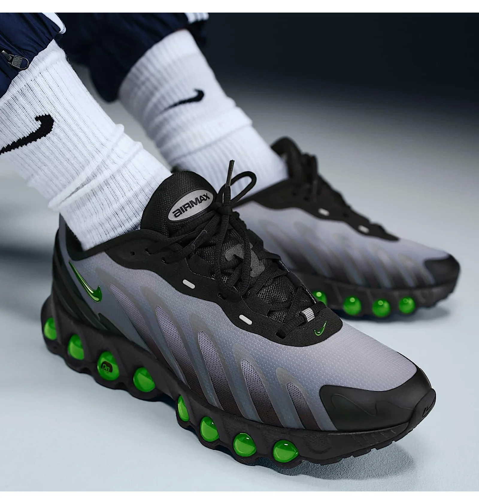 Кросівки Nike AIR MAX DN8 (GS) HF7310-005