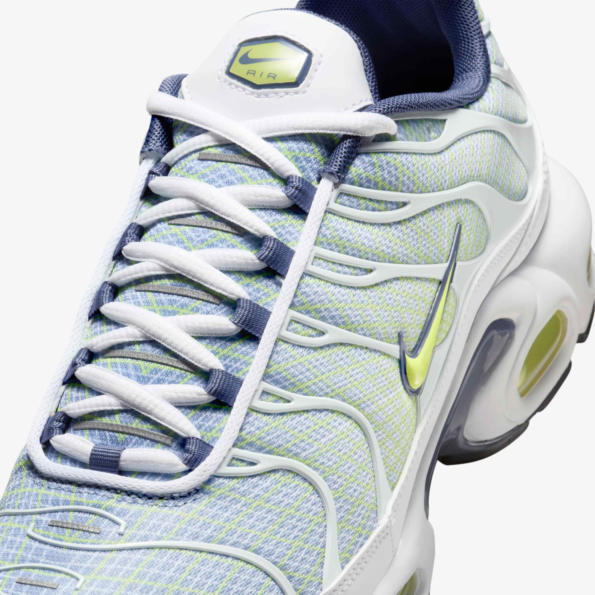 Кросівки Nike AIR MAX PLUS HV6227-001
