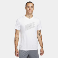 Футболка FQ3872-100 Nike FQ3872-100