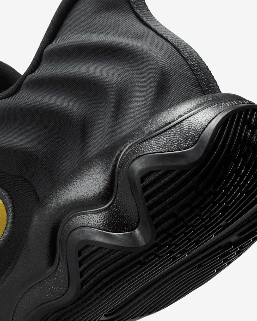 Кросівки Nike Giannis Immortality 4 FQ3680-010