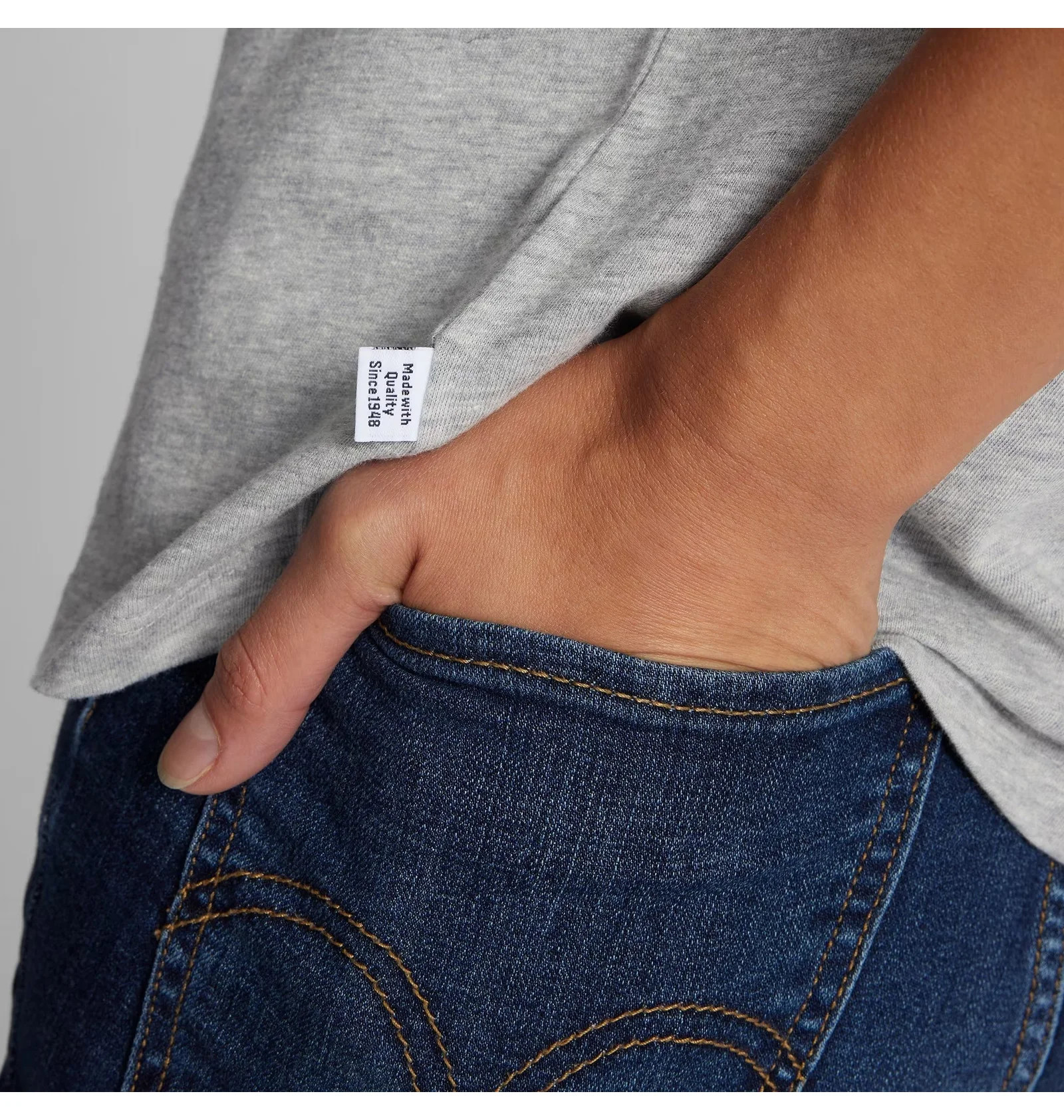 Футболка ж PUMA IRIDESCENT 679168-04