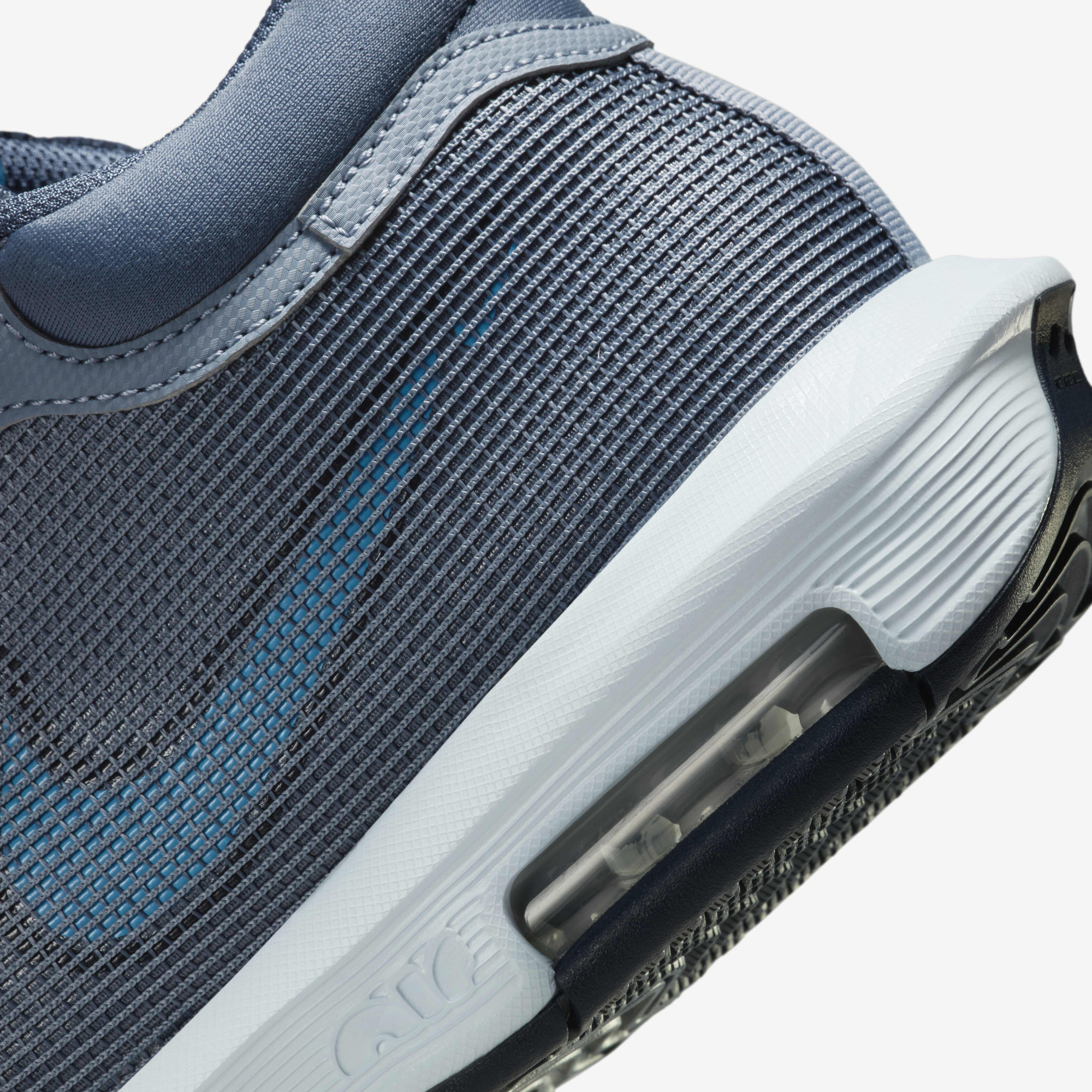 Кросівки Nike Lebron Witness 8 FB2239-400